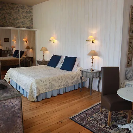 Moulin De Villeray Szálloda 4*