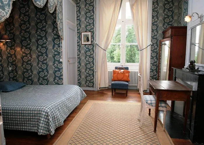 Отель Moulin De Villeray 4*