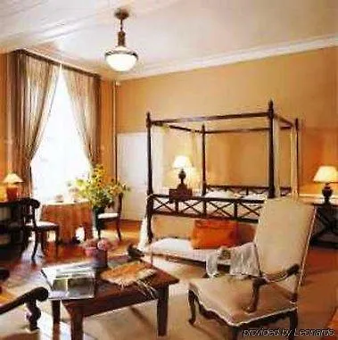 Отель Moulin De Villeray 4*