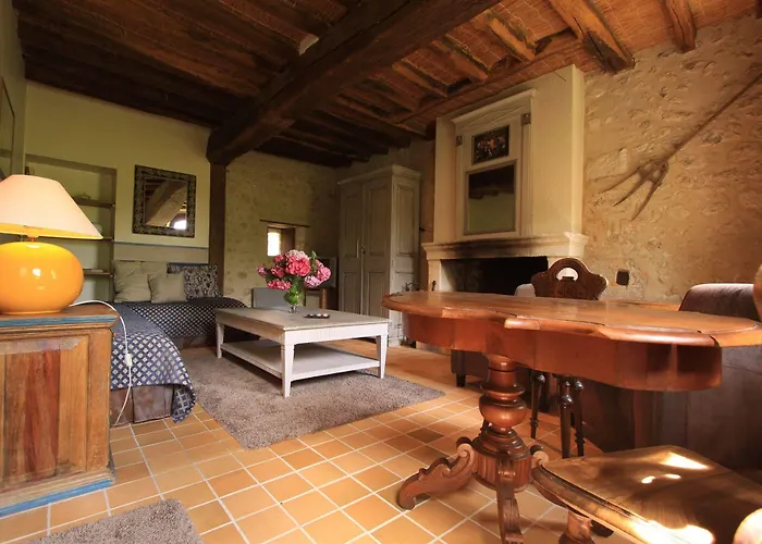 Отель Moulin De Villeray 4*